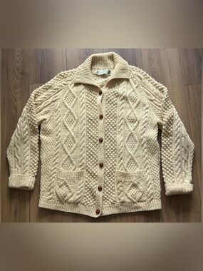 INIS CRAFTS 100% Pure New Wool Cable Knit Sweater Ireland Men’s M/ Women’s L